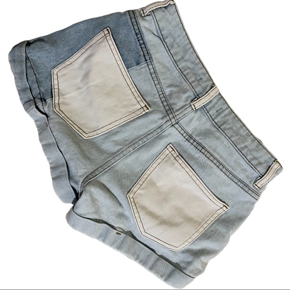 PacSun Eco Light Blue Quilted Mom Shorts - Picture 3 of 7